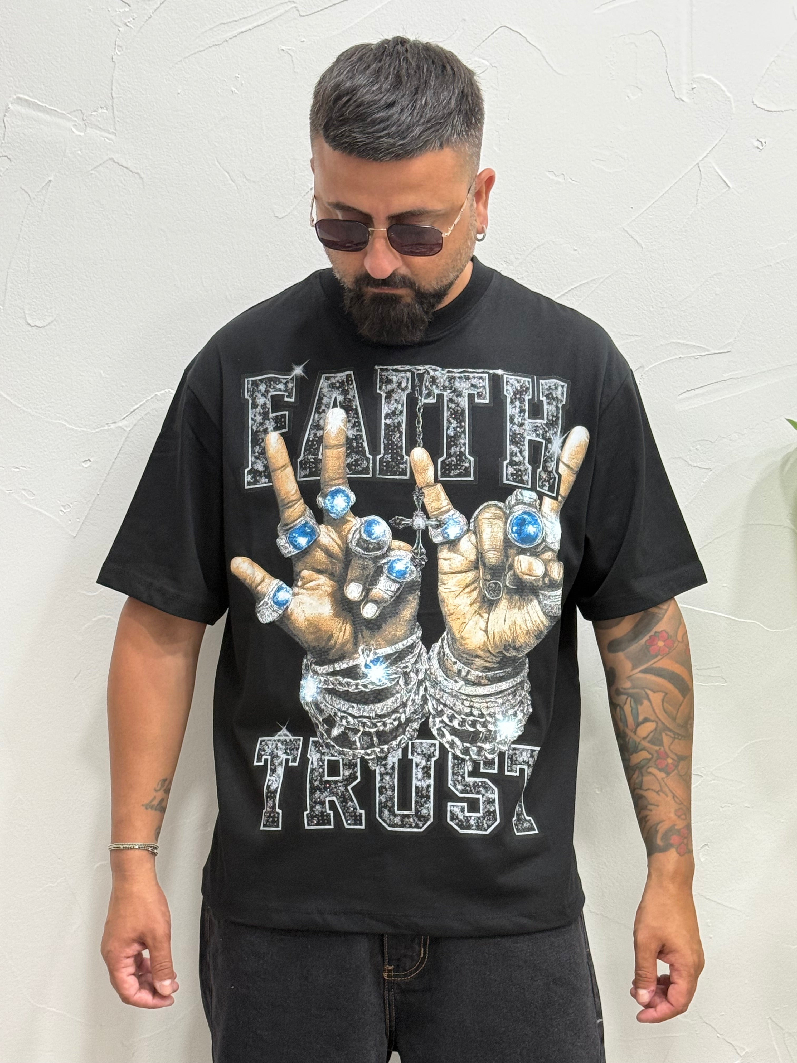 T shirt