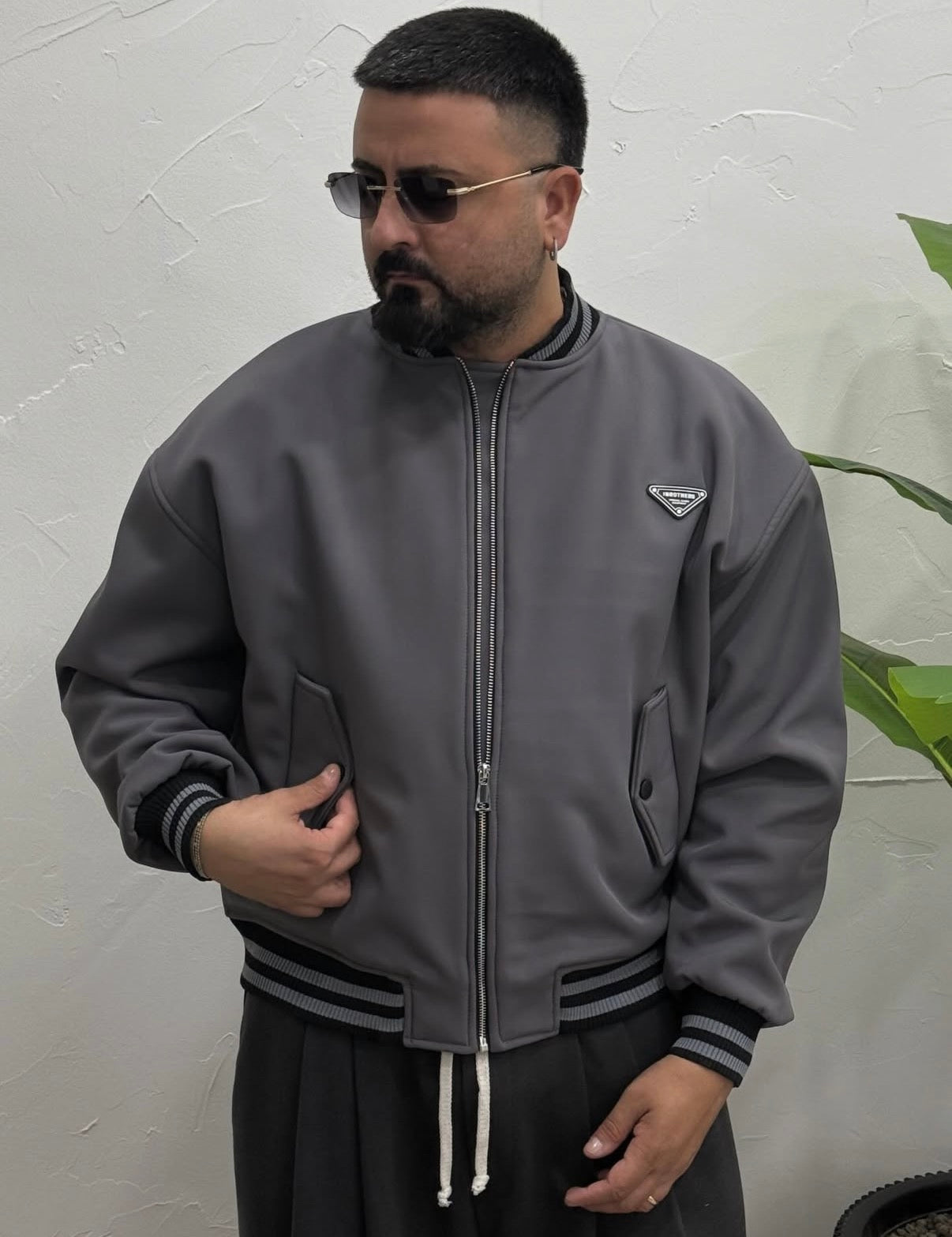 Collage THE BROTHER Grigio